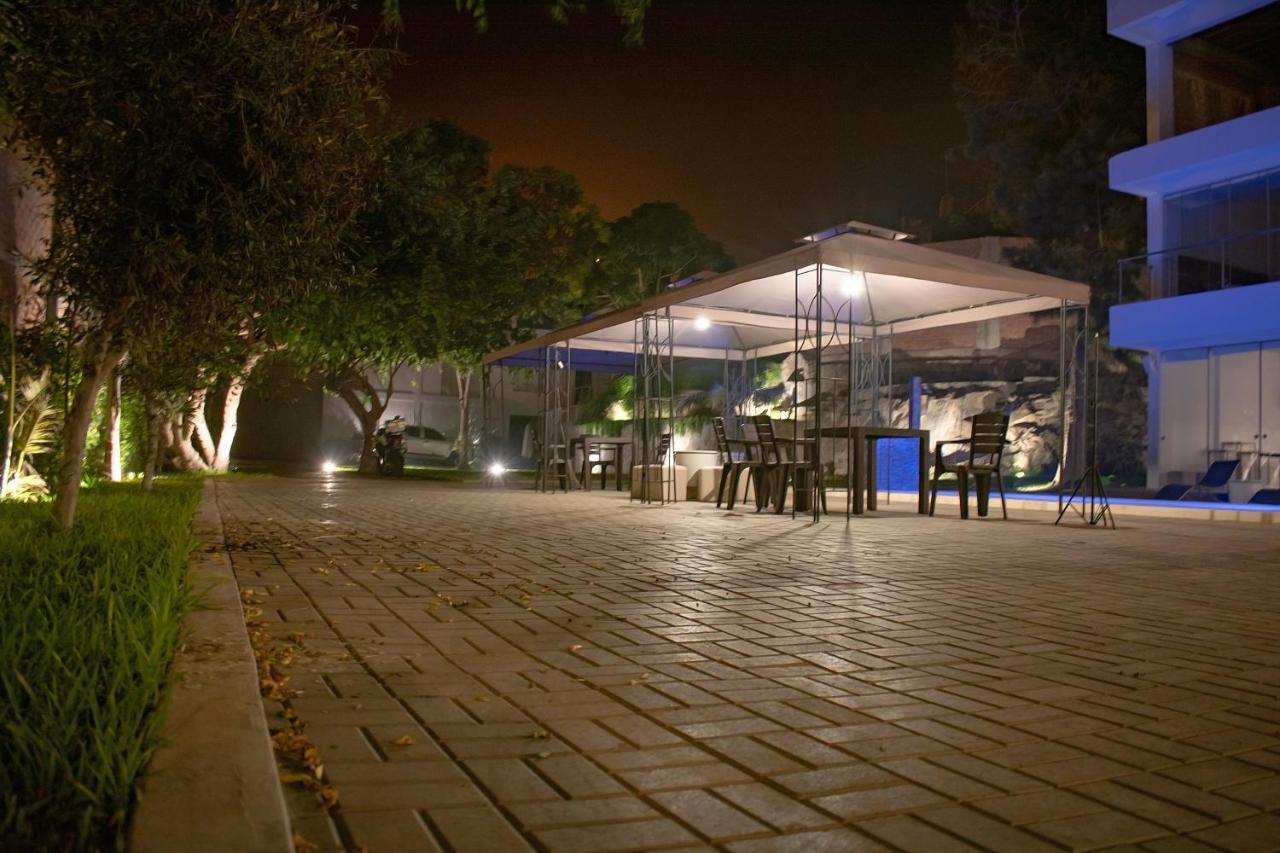 Silver Inn Hotel Cerro Azul Esterno foto